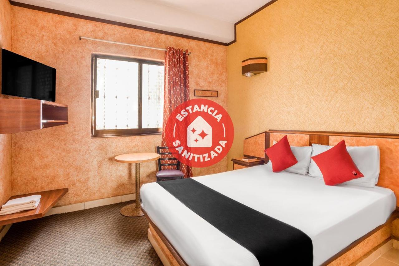 פואבלה Capital O Hotel Valencia מראה חיצוני תמונה